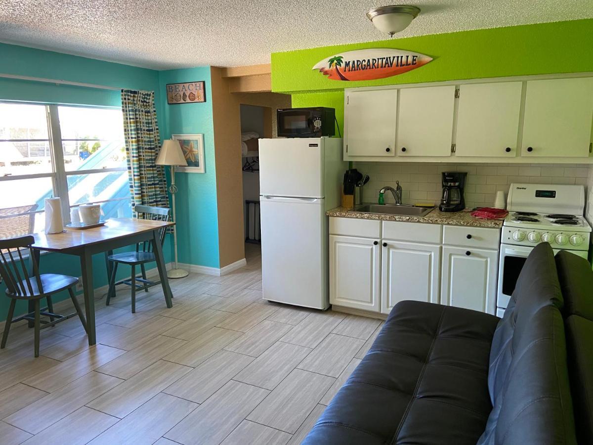 Hideaway Village 2⋆ Fort Myers Beach Fl Compare Hotel Rates 6994